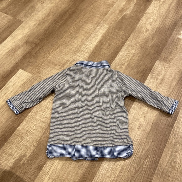 (5 for $25) Baby Gap 100% cotton long sleeve shirt - Picture 4 of 5